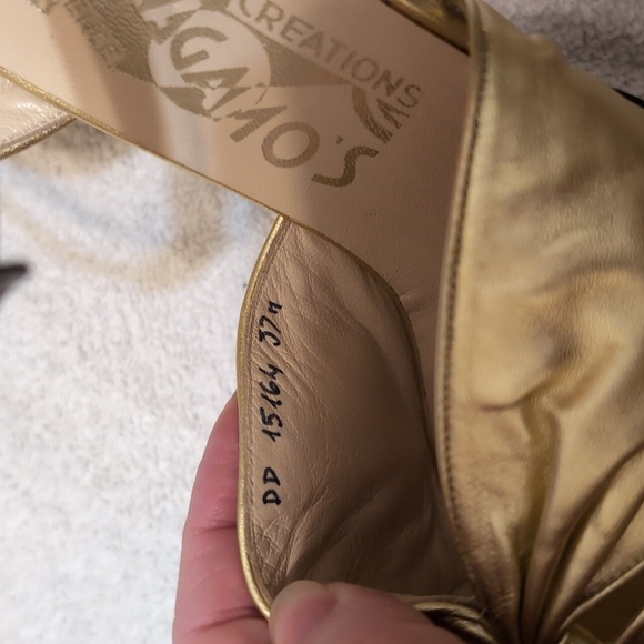 Salvatore Ferragamo Creations Vintage Reproduction Gold Heels - Picture 3 of 14